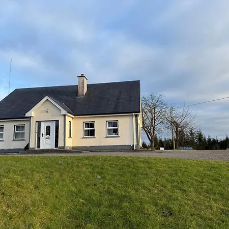 #1 - Family Or Triple In Ballinamore, Leitrim Ballinamore