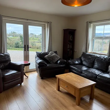 #1 - Family Or Triple In Ballinamore, Leitrim * Баллинамор