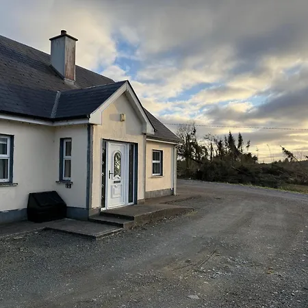 #1 - Family Or Triple In Ballinamore, Leitrim * Баллинамор